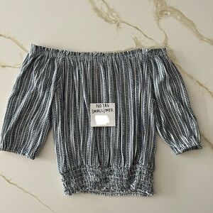 S/M cropped & off shoulder top. Blue & white. Good condition - never worn.